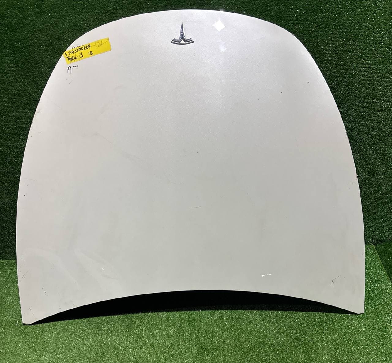 Капот Tesla Model Y 19- б/у OEM 1493370eca
