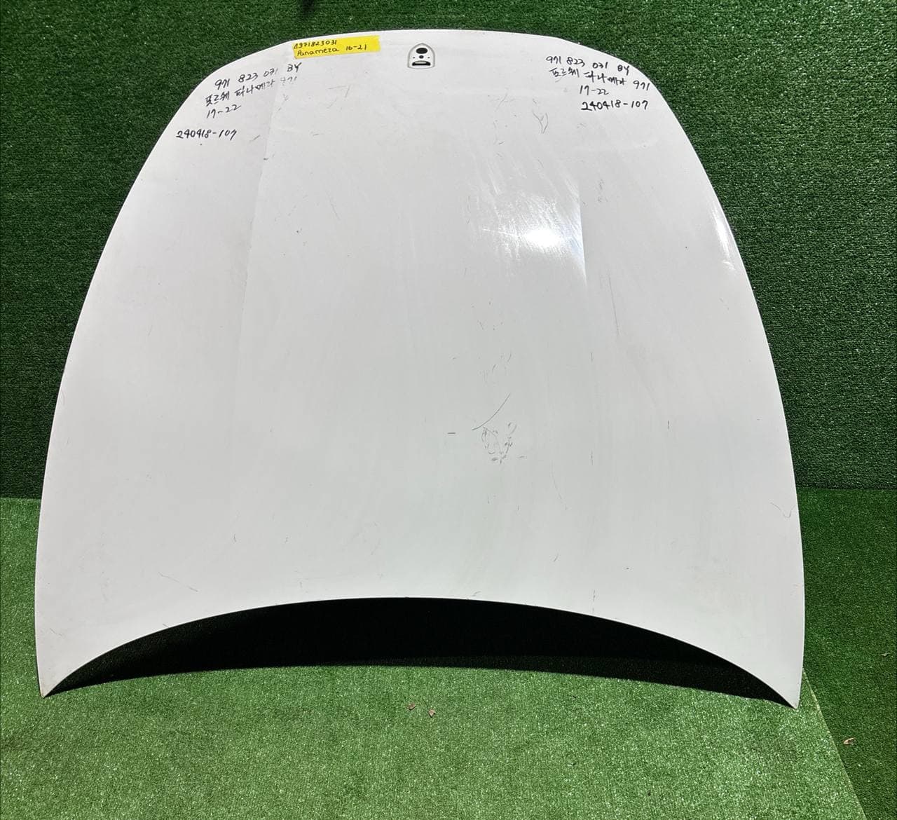Капот Porsche Panamera 16-21 б/у OEM 971823031